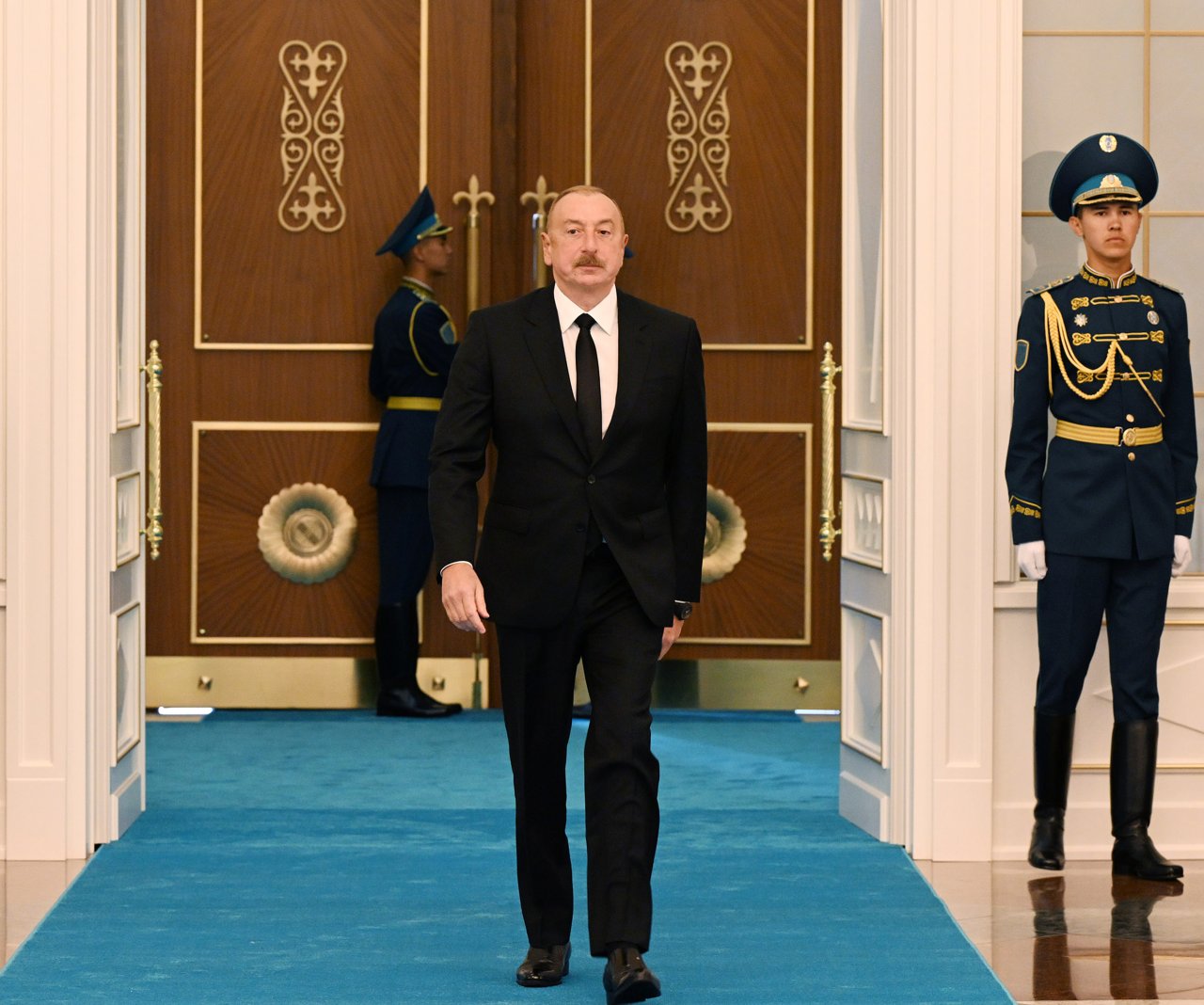 Prezident Astanada Mərkəzi Asiya ölkələrinin liderləri ilə GÖRÜŞDÜ - FOTO/VİDEO - foto 2