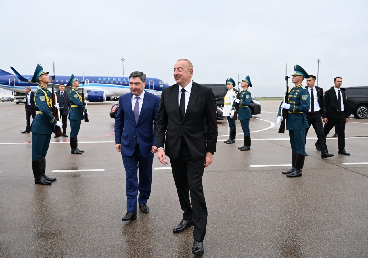 İlham Əliyevin Qazaxıstana səfəri BAŞA ÇATDI – FOTO - foto 2