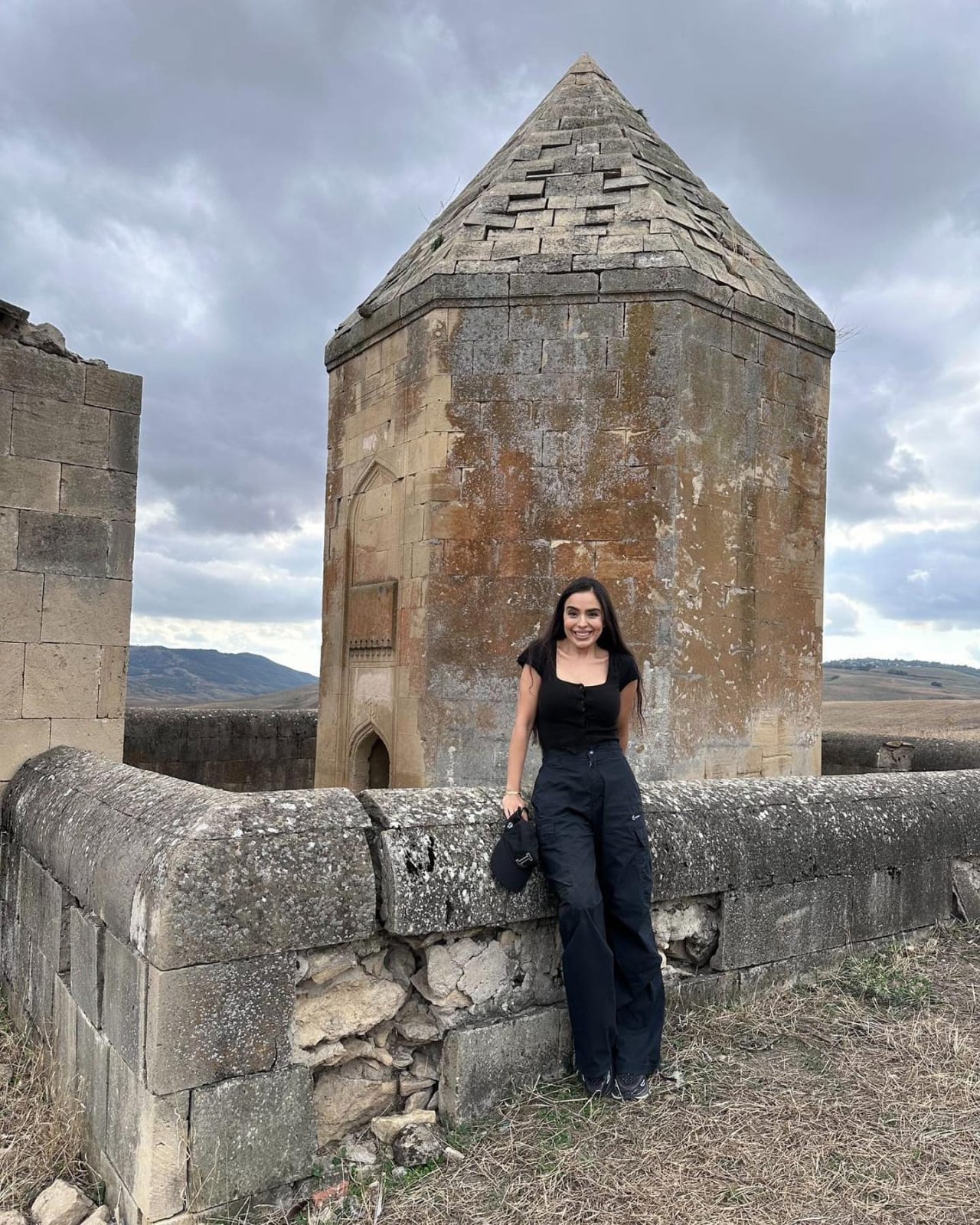 Leyla Əliyeva QOBUSTANDA - FOTO - foto 2