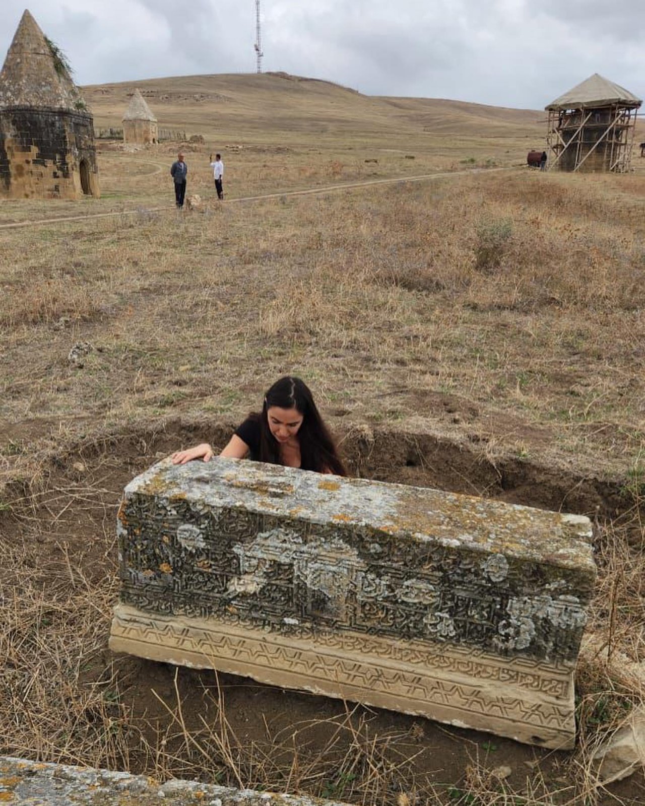 Leyla Əliyeva QOBUSTANDA - FOTO - foto 3