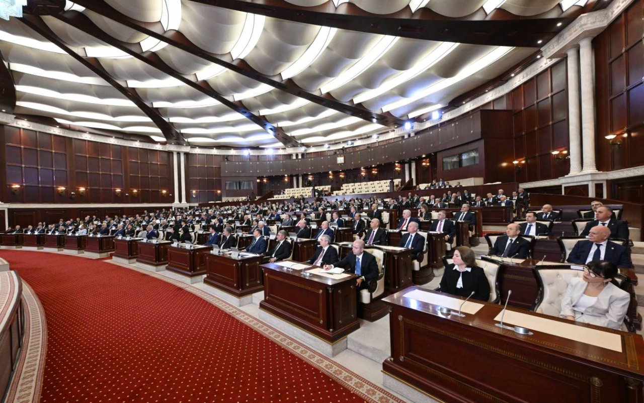 Prezident yeddinci çağırış Milli Məclisin ilk iclasında iştirak edib - FOTO/VİDEO - foto 10
