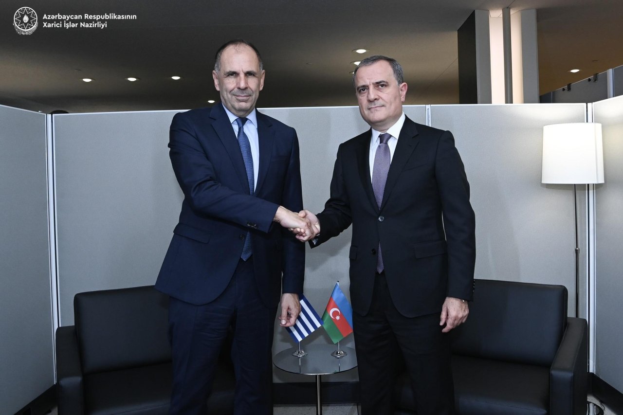 Azərbaycanla Yunanıstan arasında regional əməkdaşlıq MÜZAKİRƏ EDİLDİ - FOTO - foto 1