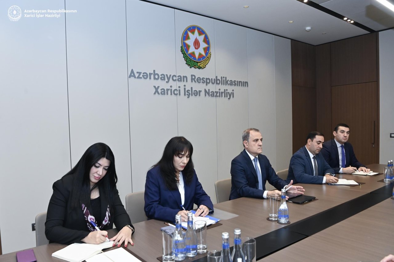 Ceyhun Bayramov ABŞ Prezidentinin xüsusi nümayəndəsi ilə nələri müzakirə etdi? – FOTO - foto 1