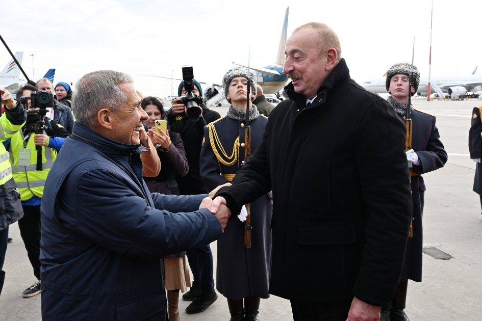 İlham Əliyev Kazanda belə qarşılandı - FOTO/VİDEO - foto 3