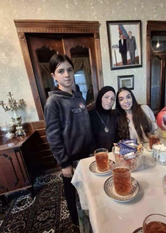 Leyla Əliyeva Lerikdə şəhid qardaşlarının ailəsində olub - FOTO - foto 1
