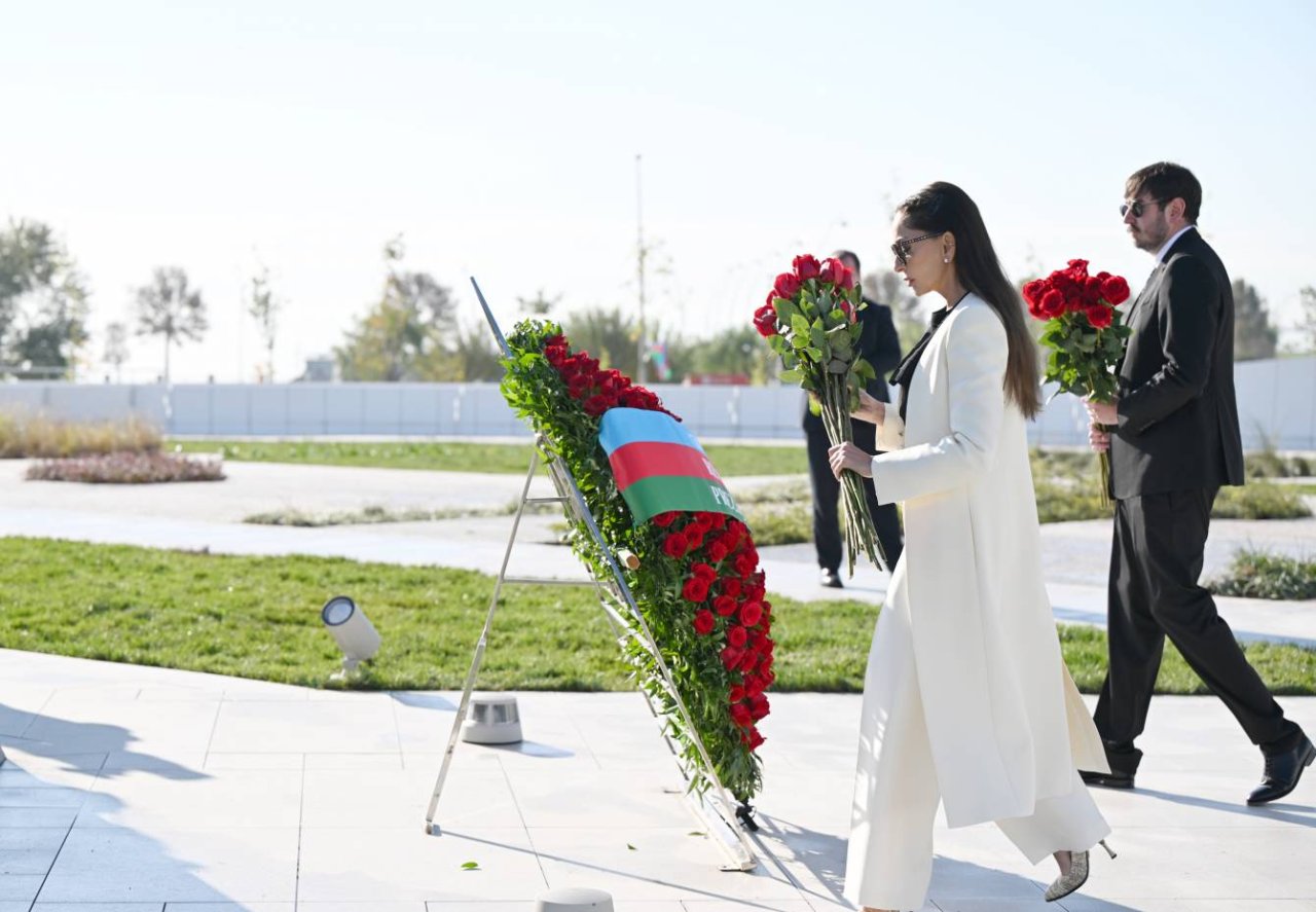 Prezident Bakıda Zəfər parkının açılışında - FOTO/VİDEO - foto 13