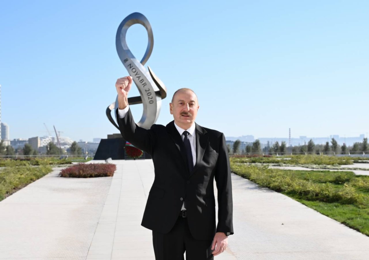 Prezident Bakıda Zəfər parkının açılışında - FOTO/VİDEO - foto 21