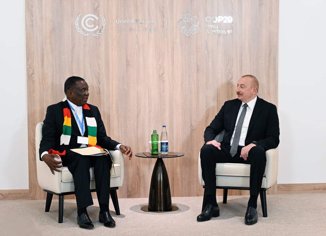 İlham Əliyev Zimbabve Prezidenti ilə görüşdü - FOTO - foto 1