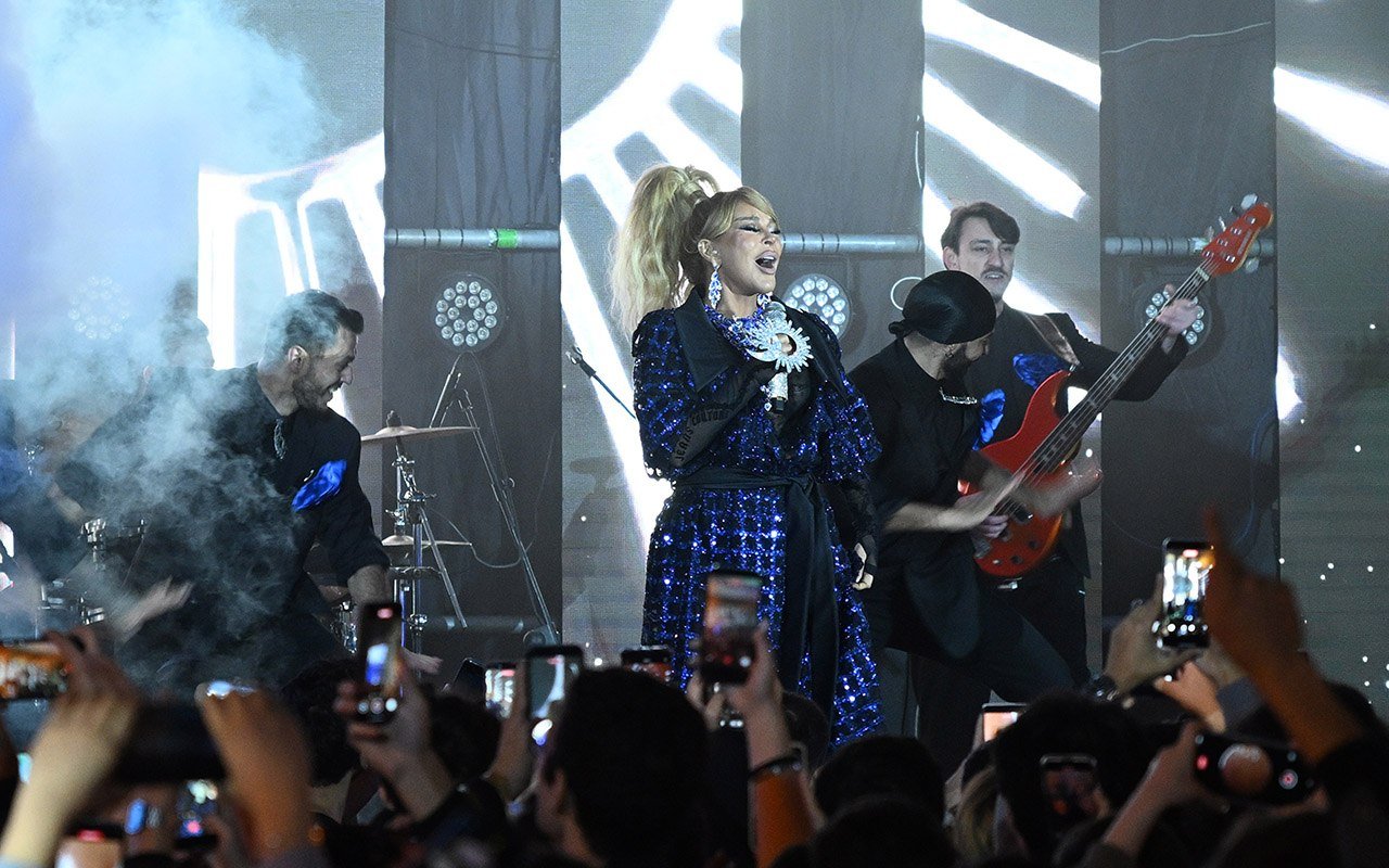 Aygün Kazımova möhtəşəm festivalın bağlanış günündə - FOTO - foto 1
