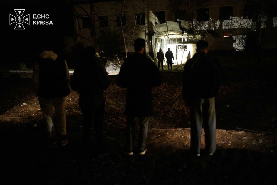 Kiyev ballistik raketlərlə vuruldu: Ölən və xəsarət alanlar var – FOTO - foto 3