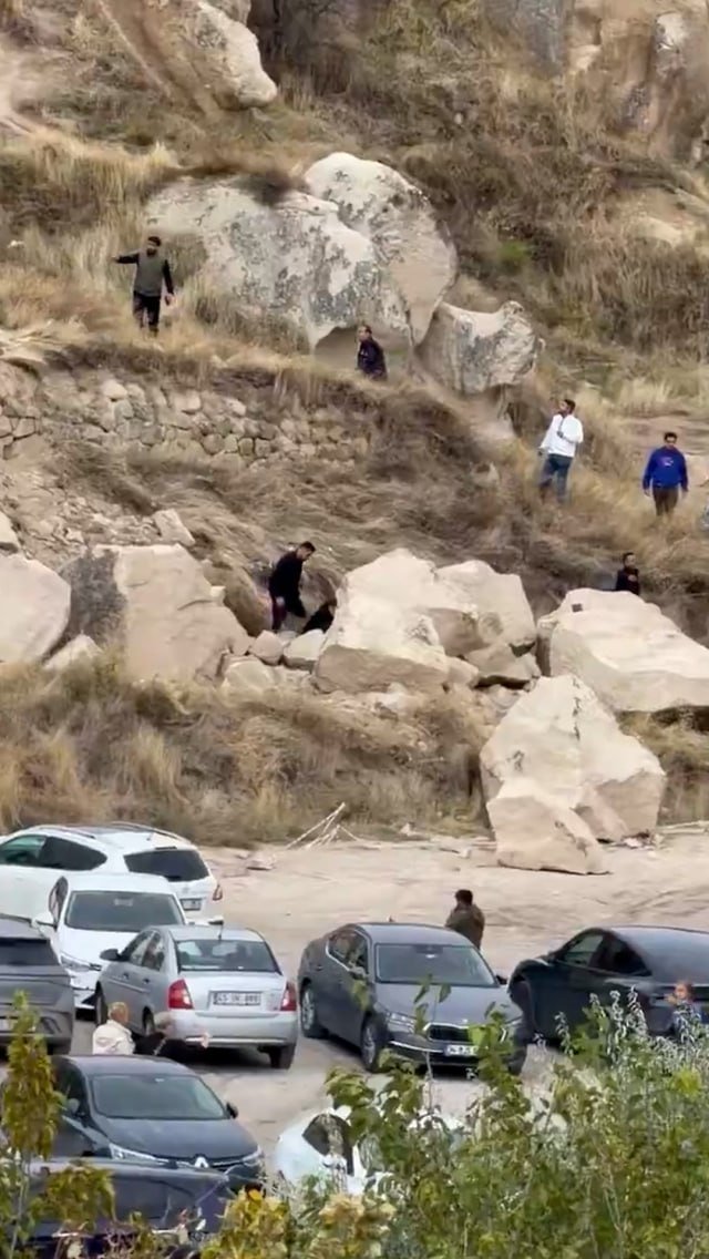 Türkiyədə qaya uçqunu: 2 ölü, 1 yaralı var – FOTO-VİDEO - foto 3