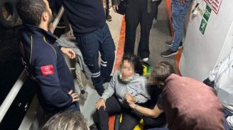 İstanbul boğazında DƏHŞƏT: Yük gəmisi sərnişin bərəsi ilə toqquşdu, yaralılar var - VİDEO
