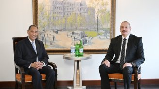 İlham Əliyev Nyu-Yorkda ABŞ Ticarət Palatasının baş vitse-prezidenti ilə görüşüb - FOTO
