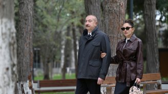 Prezident və birinci xanım Bakıda salınan yeni parkın açılışında – FOTO