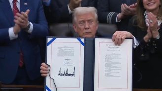 ABŞ-da şatdaun RƏSMƏN ləğv edildi - VİDEO