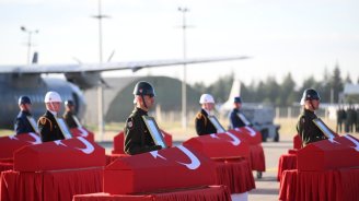 Təyyarə qəzasında şəhid olan hərbçilərlə vida mərasimi keçirilir – VİDEO