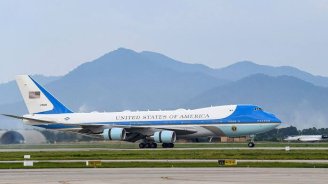 ABŞ-da təyyarə qəzaya uğradı, ölənlər var - VİDEO