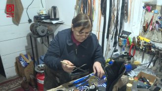 Zaqatalanın çəkməçi XANIMI - Həyat yoldaşının sənətini yaşadan Fəzilət Dadalovanın HƏYAT HEKAYƏSİ &ndash; FOTO