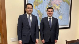 Hikmət Hacıyev Qazaxıstan səfiri ilə GÖRÜŞDÜ - FOTO