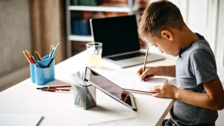 &ldquo;Uşaq məktəbə getmək istəmirsə, günah valideynlərdədir&rdquo; &ndash; Psixoloq