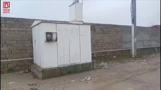 Türkanda film kimi OLAY - Transformatordan yeraltı &ldquo;levi&rdquo; xətt ÇƏKDİ, qəsəbəni İŞIQSIZ QOYDU &ndash; VİDEO