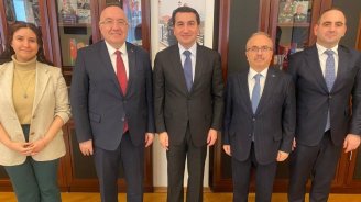 Hikmət Hacıyev Türkiyə rəsmiləri ilə GÖRÜŞDÜ: Nələr müzakirə edildi? &ndash; FOTO