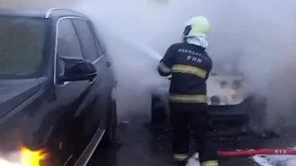 Masazırda iki avtomobil YANDI - ANBAAN VİDEO