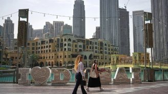 BƏƏ iranlıların yaşayış icazələrini ləğv etdi - Aktivlərini blokladı