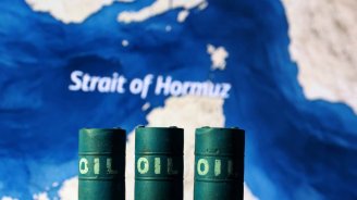 Hörmüz boğazı ətrafında PSİXOLOJİ SAVAŞ - Siyasi bəyanatlar qiymətləri necə dəyişir?