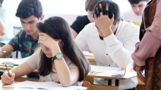 9 illik orta təhsil səviyyəsi üzrə buraxılış imtahanı keçirildi