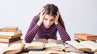 Şagirdlərin imtahan qorxusu &ndash; Stressi yaradan şəxslər KİMDİR?
