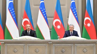 Prezidentlər mətbuata bəyanatlarla çıxış etdilər &ndash; FOTO