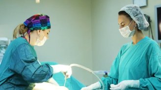Ümumi cərrah adı ilə plastik əməliyyat EDƏNLƏR - Hər həkim bunu edə bilər? &ndash; Nazirlikdən CAVAB