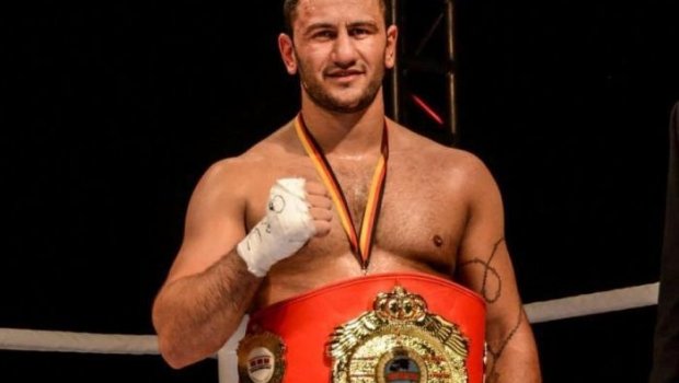 Erməni boksçusu türklərə nifrət püskürdü!