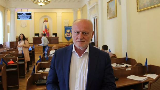 Administrasiya rəhbəri koronadan öldü