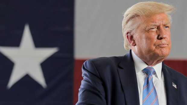 Seçkiqabağı Tramp 5 cinayətkarı əfv elədi