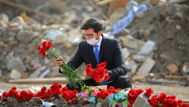 İsrailin Azərbaycandakı səfiri Gəncədəki hadisə yerində - FOTOLAR