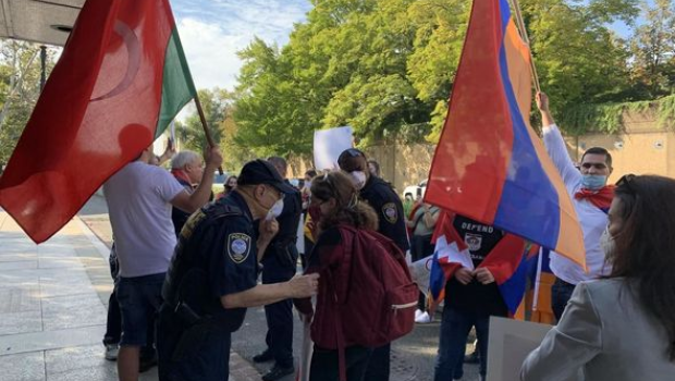 Vaşinqtonda Azərbaycan və erməni icmaları qarşı-qarşıya gəldilər - FOTOLAR