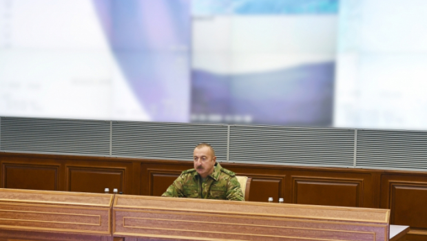 Prezidentin rəhbərliyi ilə operativ müşavirə keçirildi - FOTOLAR