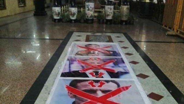 Makronu İranda yerə sərdilər