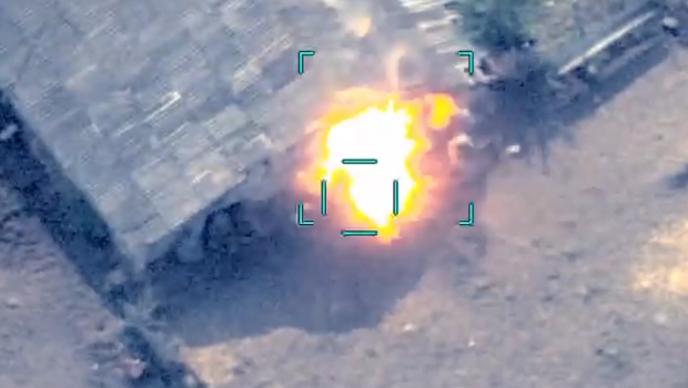 Döyüş meydanından qaçan düşmən qüvvələri məhv edildi - VİDEO