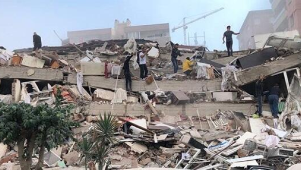 “İzmirdə baş vermiş zəlzələdə 26 nəfər ölüb, 885 nəfər xəsarət alıb”