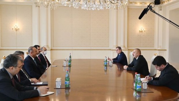 Prezident İlham Əliyev Türkiyənin Xarici İşlər nazirini qəbul edib