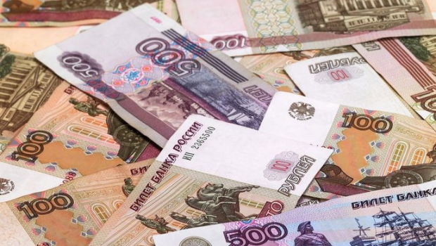 Rublun manata qarşı məzənnəsi yeddiaylıq minimuma enib