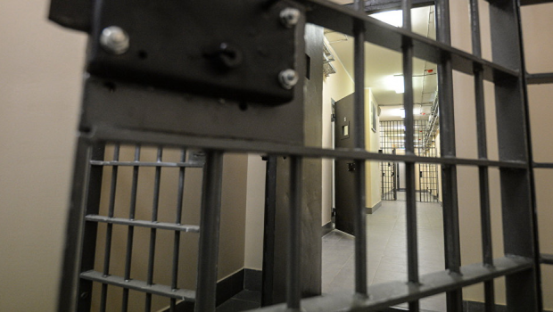 Ermənistan Ədliyyə Nazirliyi məhbusları cəbhəyə göndərir