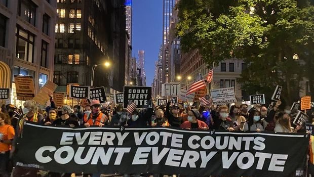 ABŞ-da seçkilərə görə etiraz edildi