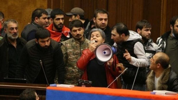 Ermənistan müxalifəti razılaşmanın şərtlərini pozmaq istəyir