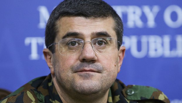 Separatçı Arayik Harutyunyan erməniləri satqınlıqda ittiham etdi