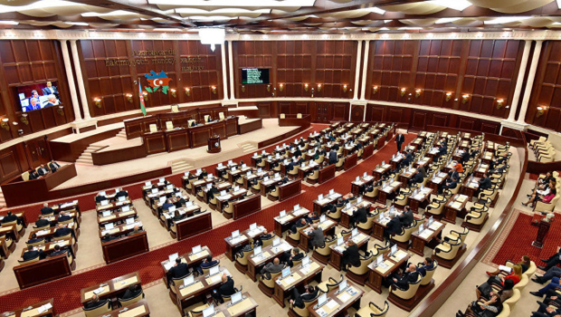 Mili Məclis Prezident və Xalqa müraciət edir