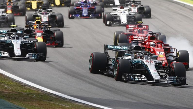 Bakıda “Pit stop”un sökülməsinə aydınlıq gətirildi